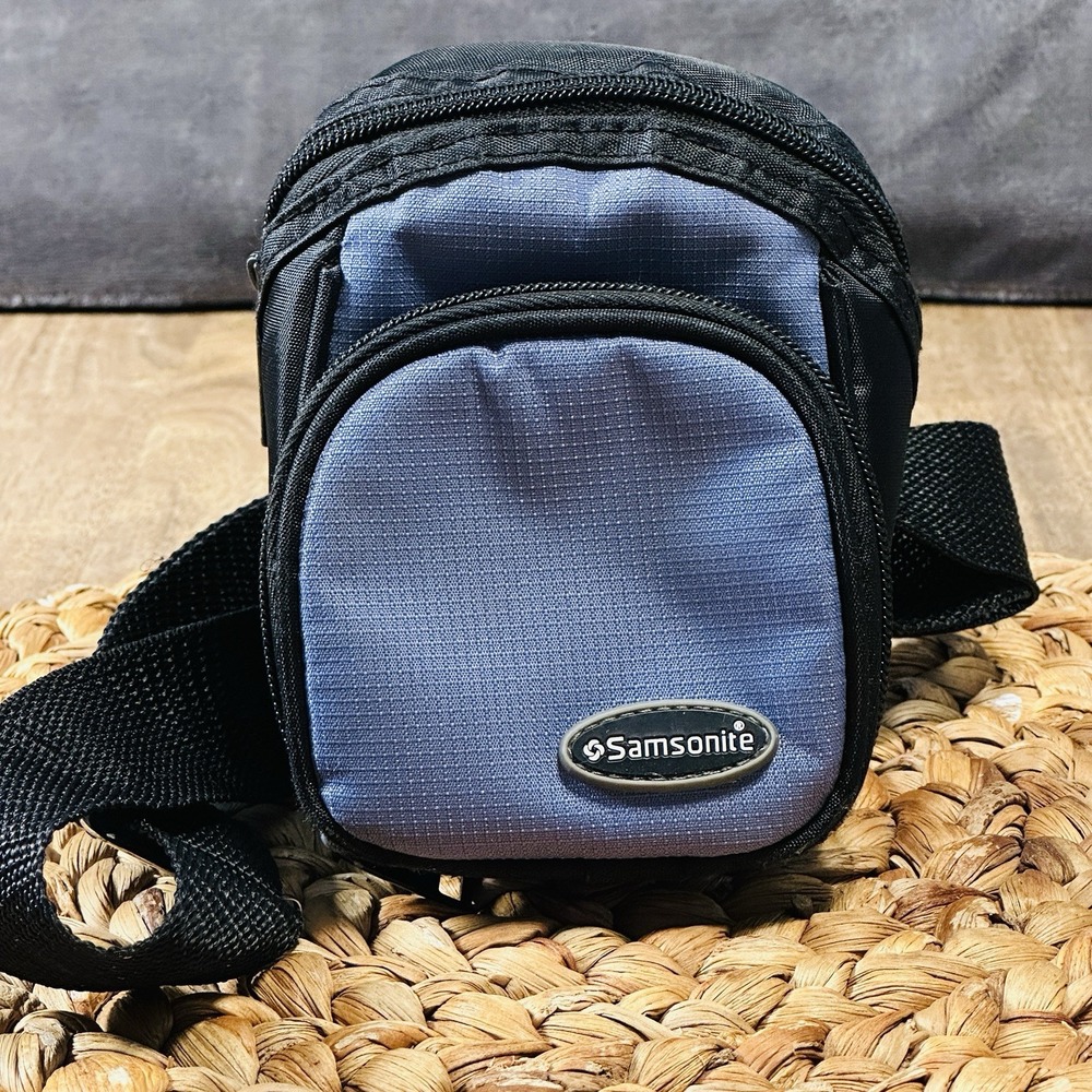 Samsonite Photo Camera Bag For Small Point And‎ Shoot Style Camera.